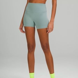 Lululemon Wunder train high rise 4” size 6